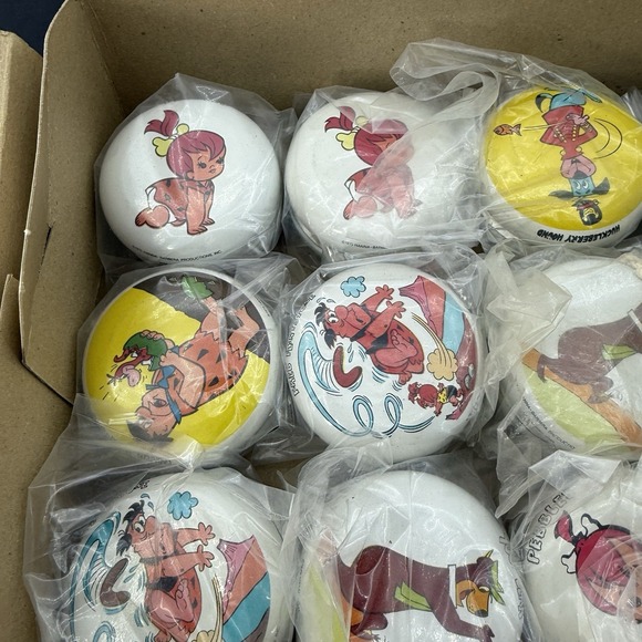 Vintage 1976 Hanna Barbera Metal Yoyo Set of 13 /Original Box/Sealed Pkg - Picture 4 of 9